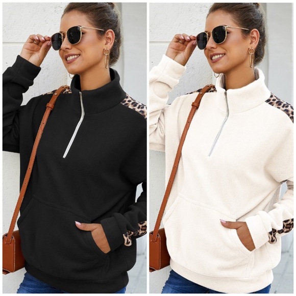 ❄️LAST3️⃣//BLACK LEOPARD FLEECE PULLOVER - Picture 2 of 2